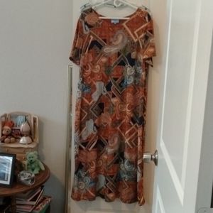 Stunning Plus Size 1X Paisley Print Maxi Dress